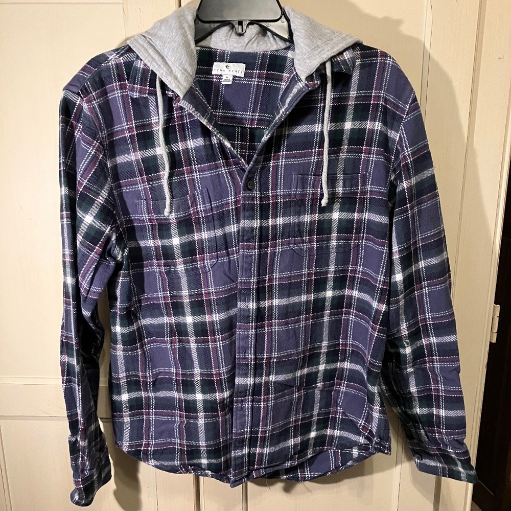 Men’s True Craft thick flannel plaid “shacket” with sweatshirt hood